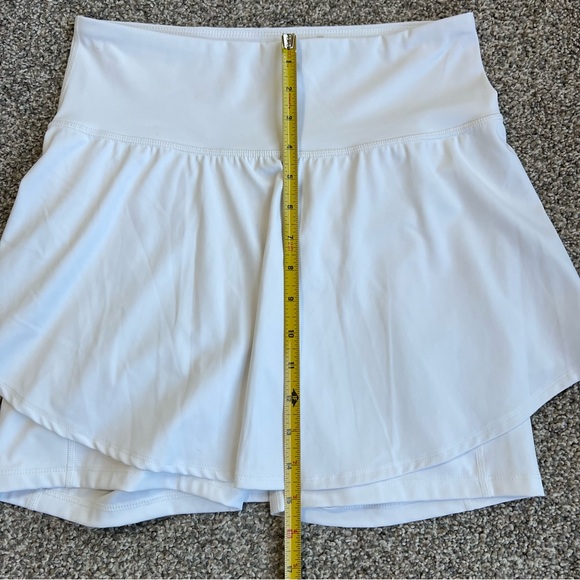 Old Navy White High Rise Pleated‎ Tennis Skort with Pocket, Size Medium - Picture 3 of 8